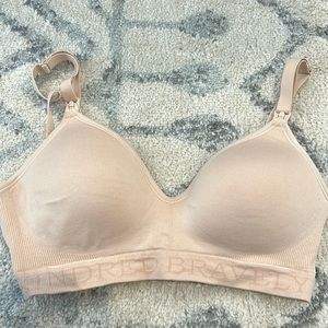 New without tags Signature Sublime® Contour Nursing & Maternity Bra